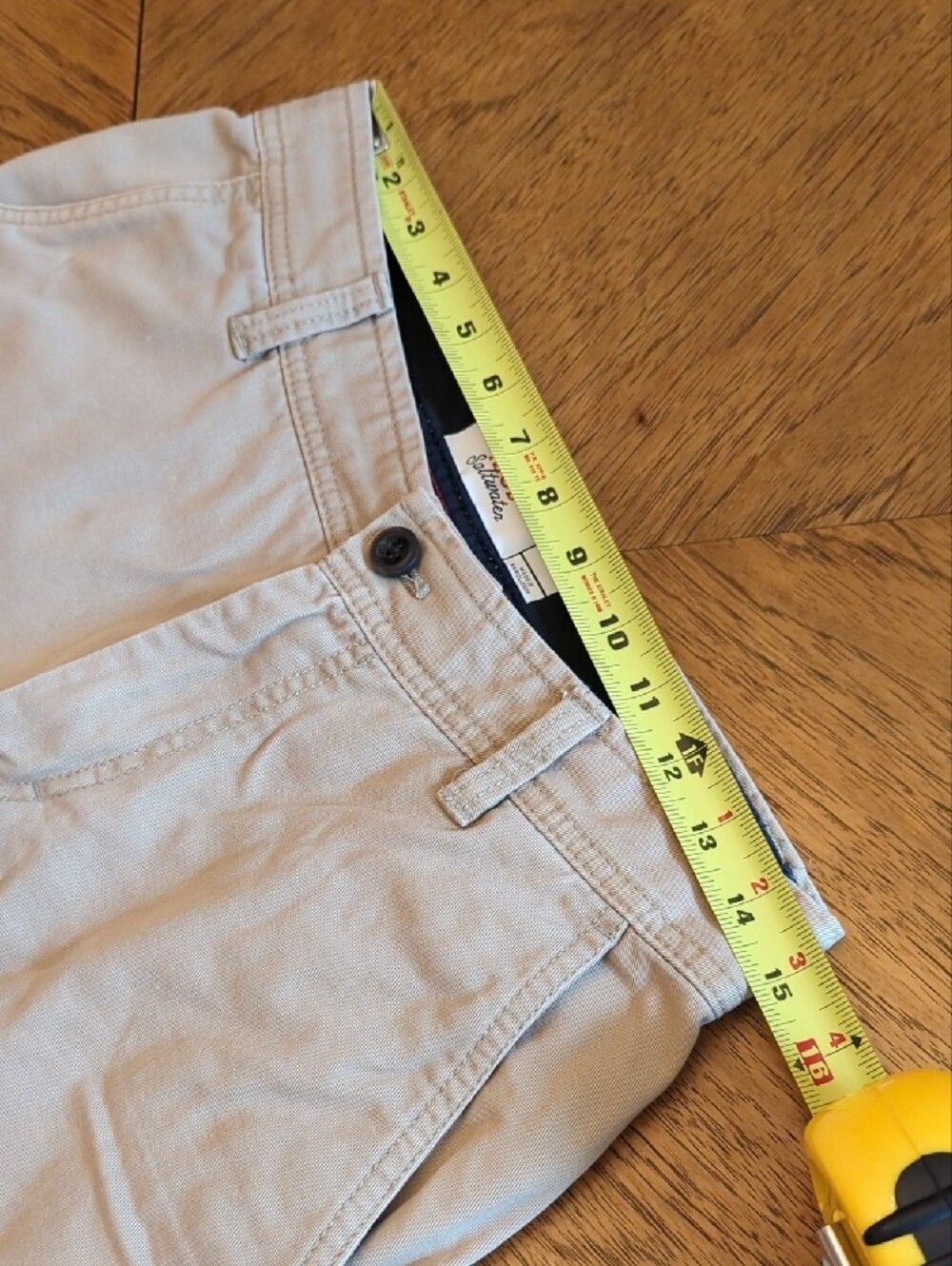 Izod Men's Khaki Flat-Front Chino Shorts - Picture 5 of 9